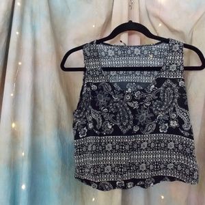Fashion / crop top